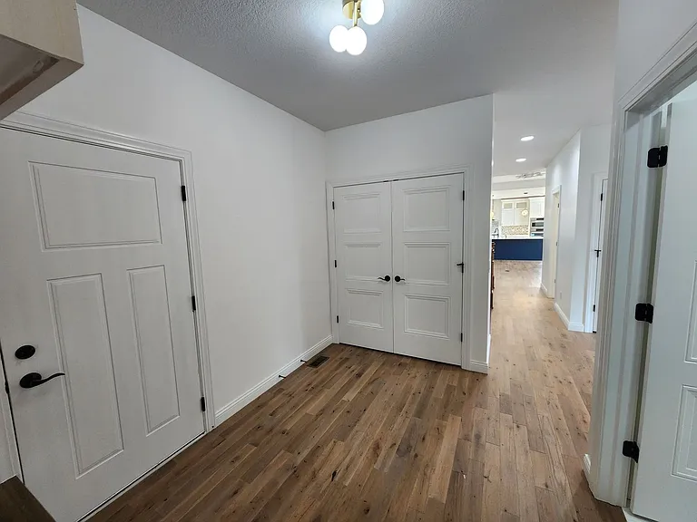 6817 Timber Ct — Photo 21
