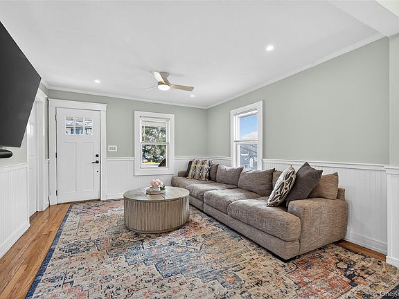 3rd image of 15 Dune Court