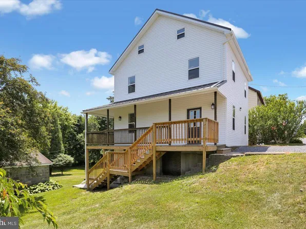 101 Railroad Rd, Mohrsville, PA 19541