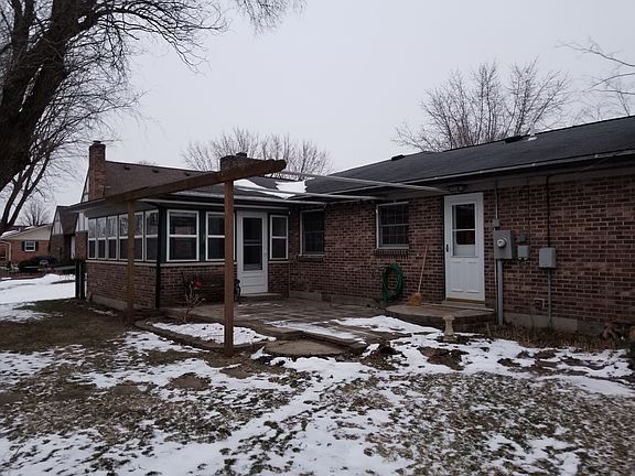 5th image of 204 Irelan Blvd
