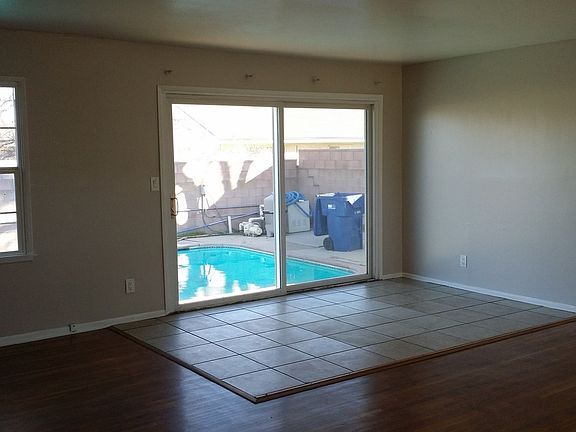 5th image of 855 W Avenue J10