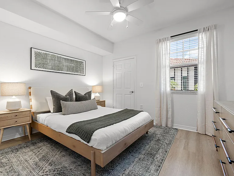 Bell Miramar Place — Photo 37