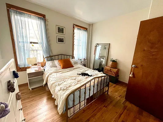 Rented by MySpaceNYC | media 16