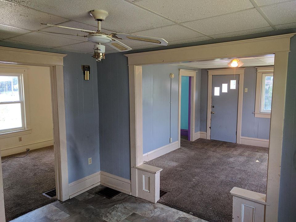 1st image of 507 Crescent St APT 1