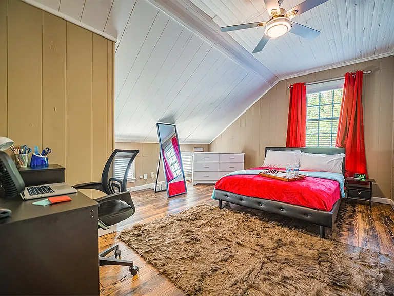 Gaskill St SE — Photo 1