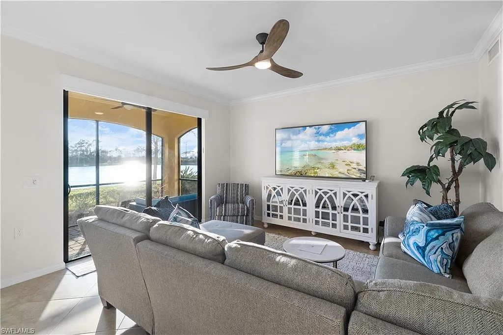 9727 Acqua Ct — Photo 4