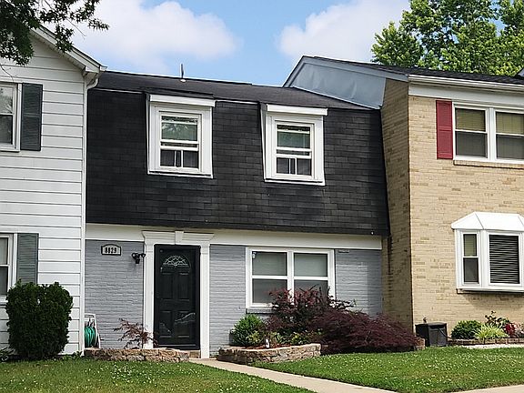 3rd image of 8829 Fairhaven Ave