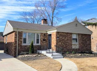2238 Stratford Ave, Westchester, IL