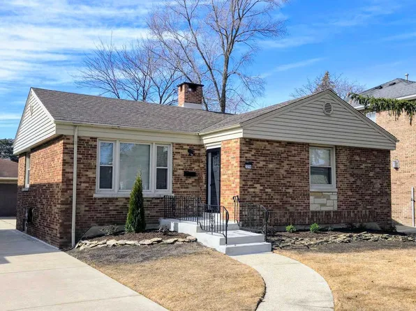 2238 Stratford Ave, Westchester, IL 60154