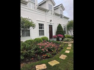 10180 Brighton Cir, Twinsburg, OH 44087