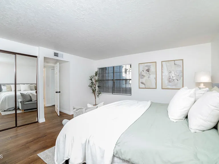 130 Monterey Rd #205 — Photo 29
