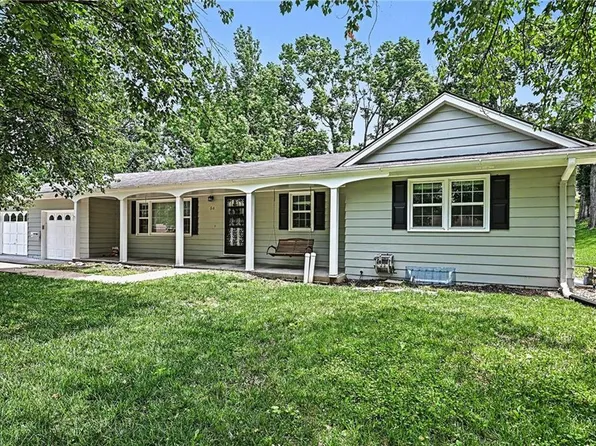 56 Maple Dr, Platte City, MO 64079