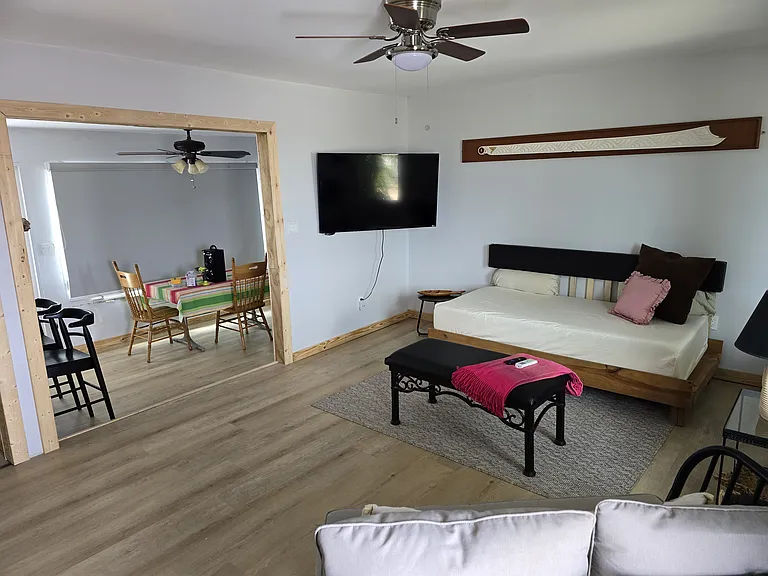 110 Freesia St #6 — Photo 3