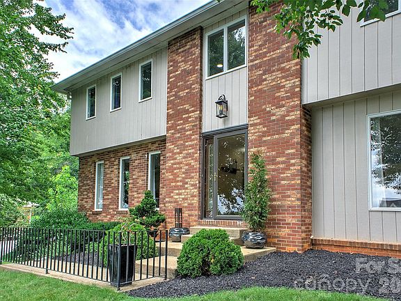 2nd image of 53 Braddock Way