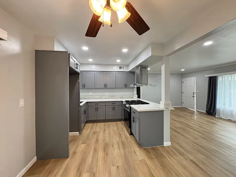 5630 Temple City Blvd — Photo 5