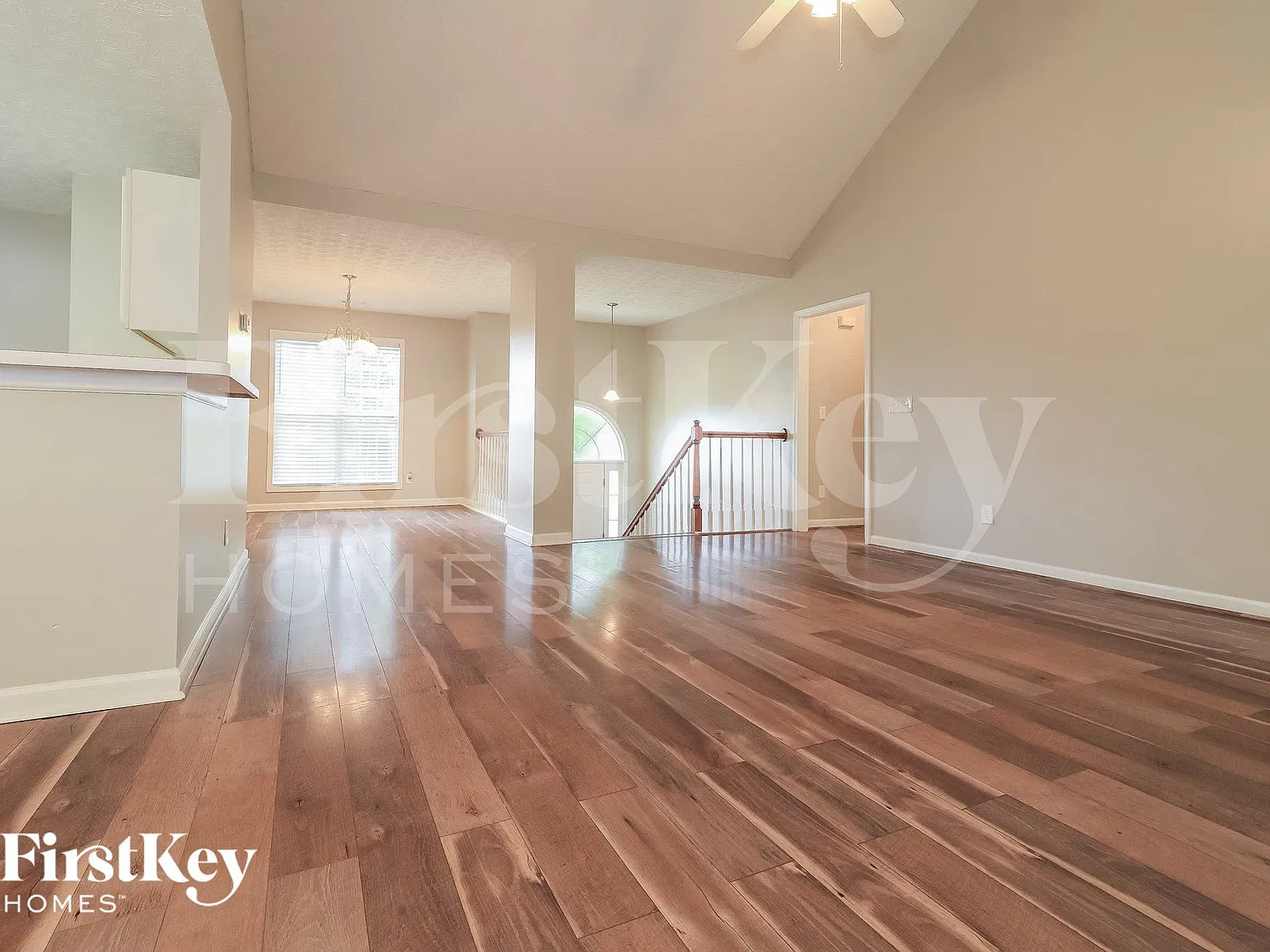 4 bed, 2.5 bath, 2428 sqft, $2,385 — Photo 4