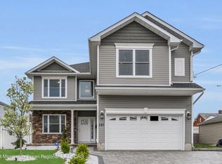 285 Washington St, Keyport, NJ 07735