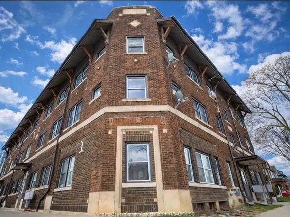 416 Lincoln Rd, Windsor, ON