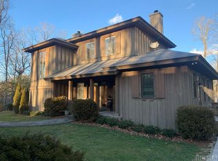 75 High Springs Ln, Cashiers, NC 28717