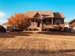 422 Gentry Ln, Mount Washington, KY 40047