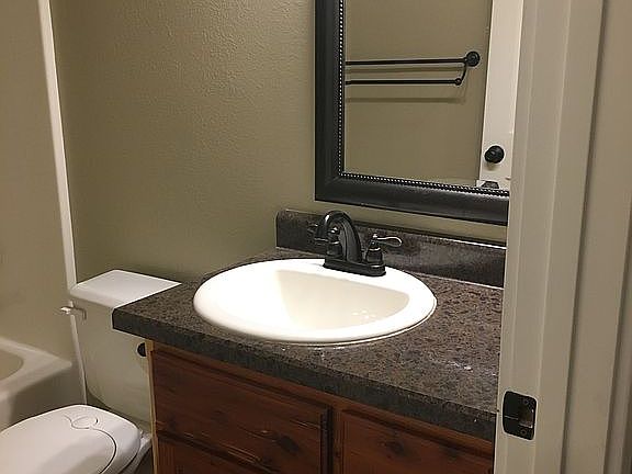 Bathroom #1 Upstairs 