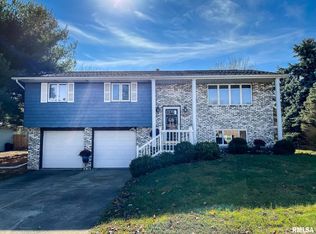 1208 W Chestnut St, Chillicothe, IL 61523