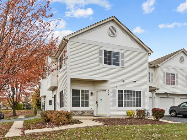 128 Creston Cir Unit 128, Aurora, IL 60504