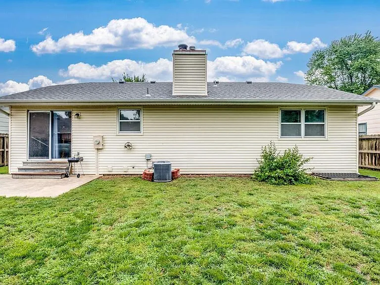 11941 W Rolling Hills Dr — Photo 18