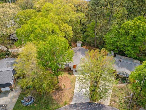 3rd image of 3141 Bomar Forest Pl