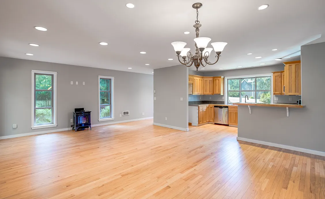 2 bed, 1456 sqft, $2,650 — Photo 3