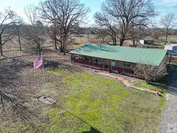 2nd image of 976 County Road 4204