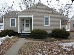 2113 Randolph St, Waterloo, IA 50702