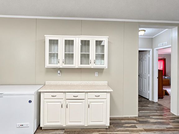 5th image of 6535 Tulip Dr