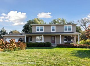 5790 Whisperwood Dr, Haslett, MI 48840