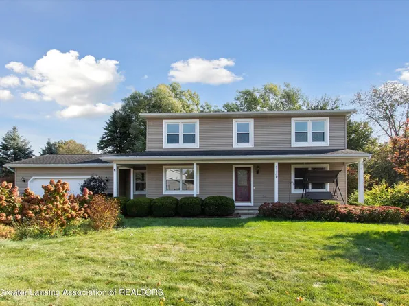 5790 Whisperwood Dr, Haslett, MI 48840