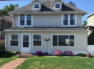 27 Middle Ave, Huron, OH 44839