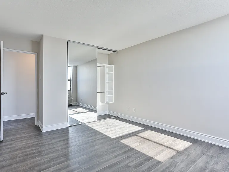 500 Duplex Ave #1606 — Photo 15