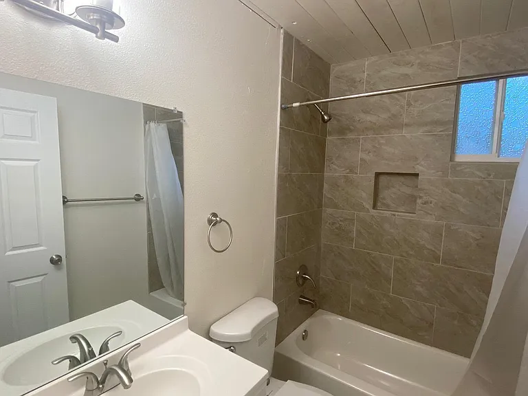979 Portola Ave — Photo 9