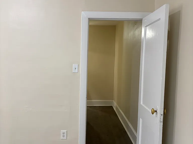 4909 Walnut St #3 — Photo 7