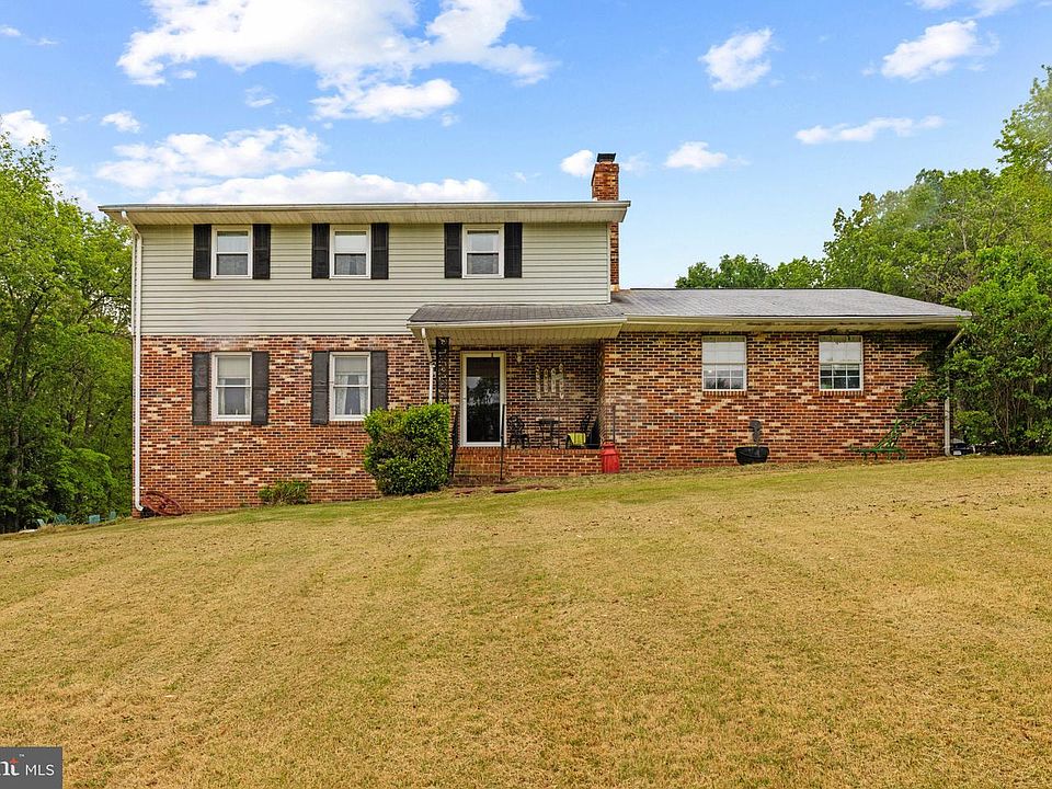 1st image of 10208 Oxfordshire Dr