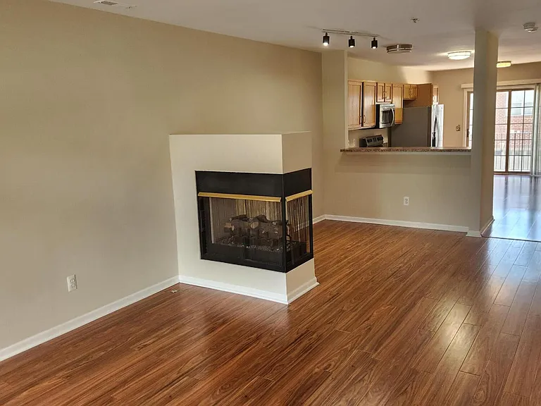 39475 Springwater Dr — Photo 4