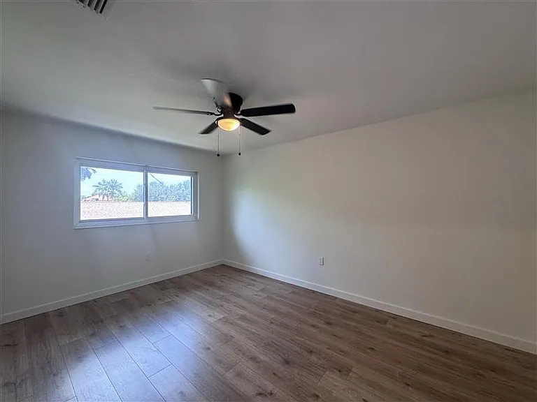 1258 Barbara Dr #203 — Photo 6