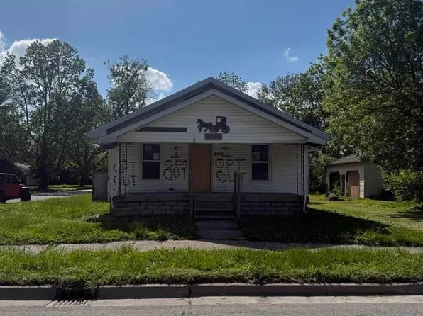 2100 N 25th St, Terre Haute, IN 47804