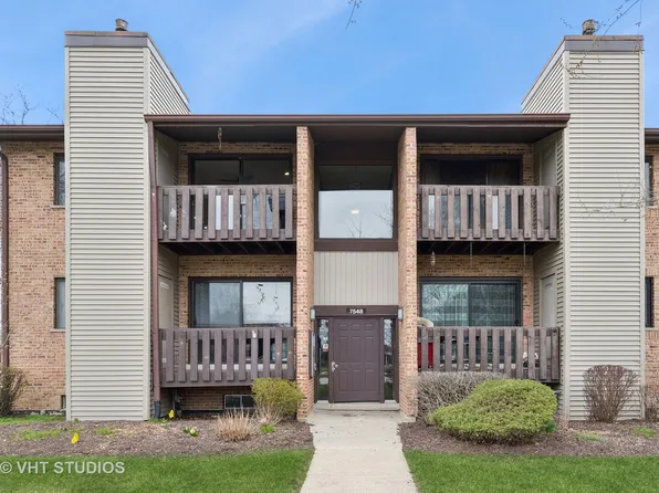 7548 Clarendon Hills Rd APT 2A, Willowbrook, IL 60527