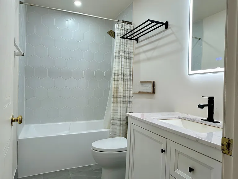 4363 Arejay Ave — Photo 6