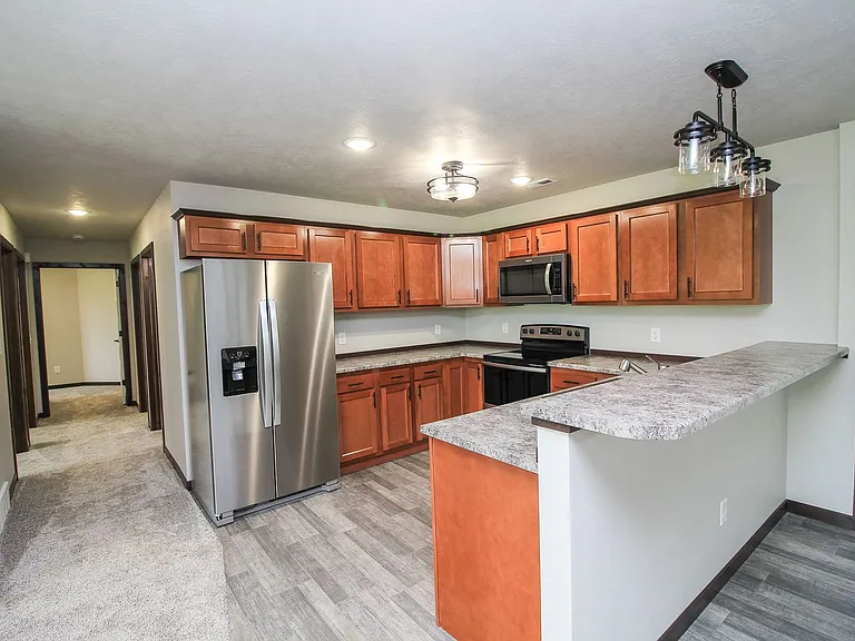 620-4 W Samantha St — Photo 12
