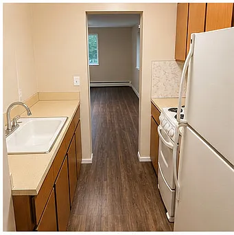 148 Van Buren St #G Photo 1 148 Van Buren St #G Photo 1