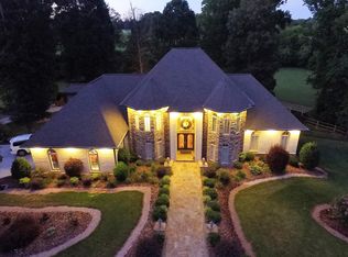229 Cedar Lake Dr, Statesville, NC 28625