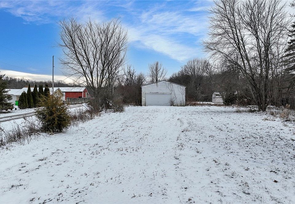 1st image of 3852 Sleepy Hollow Rd