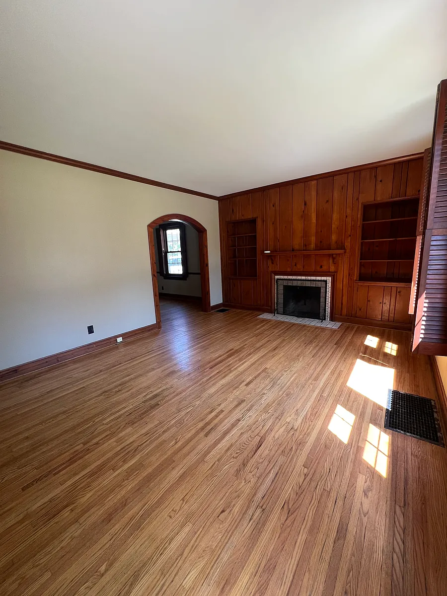 Building Photo - 1235 Cary Ct